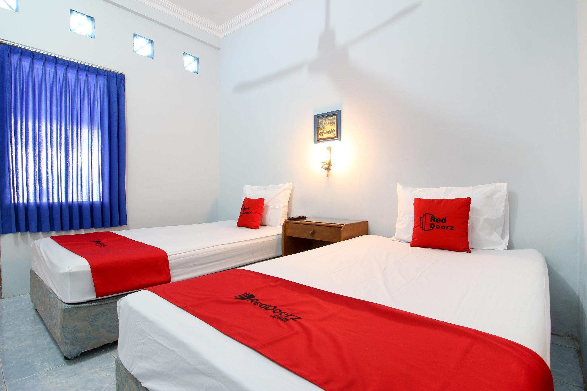 Reddoorz Syariah At Jalan Menteri Supeno Hotel Yogyakarta Exterior photo