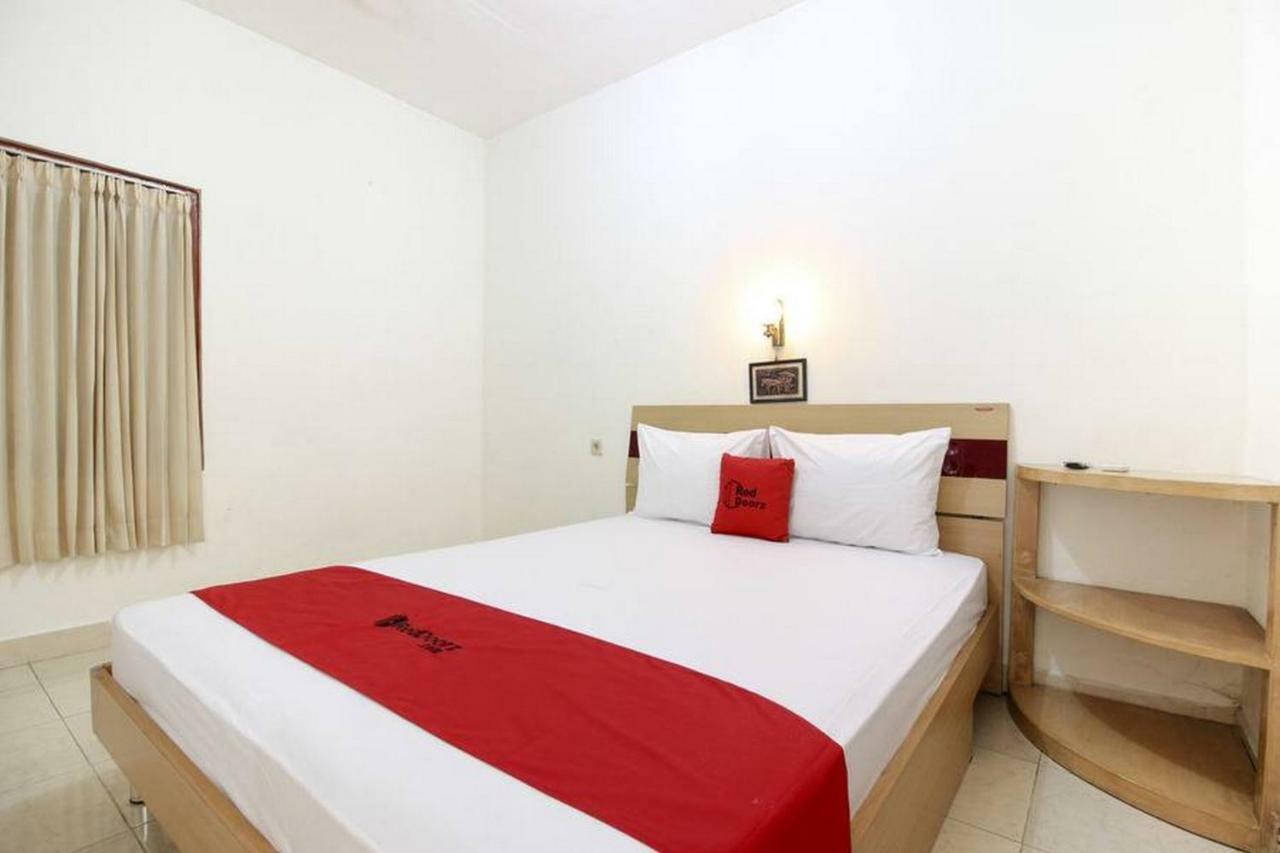 Reddoorz Syariah At Jalan Menteri Supeno Hotel Yogyakarta Exterior photo